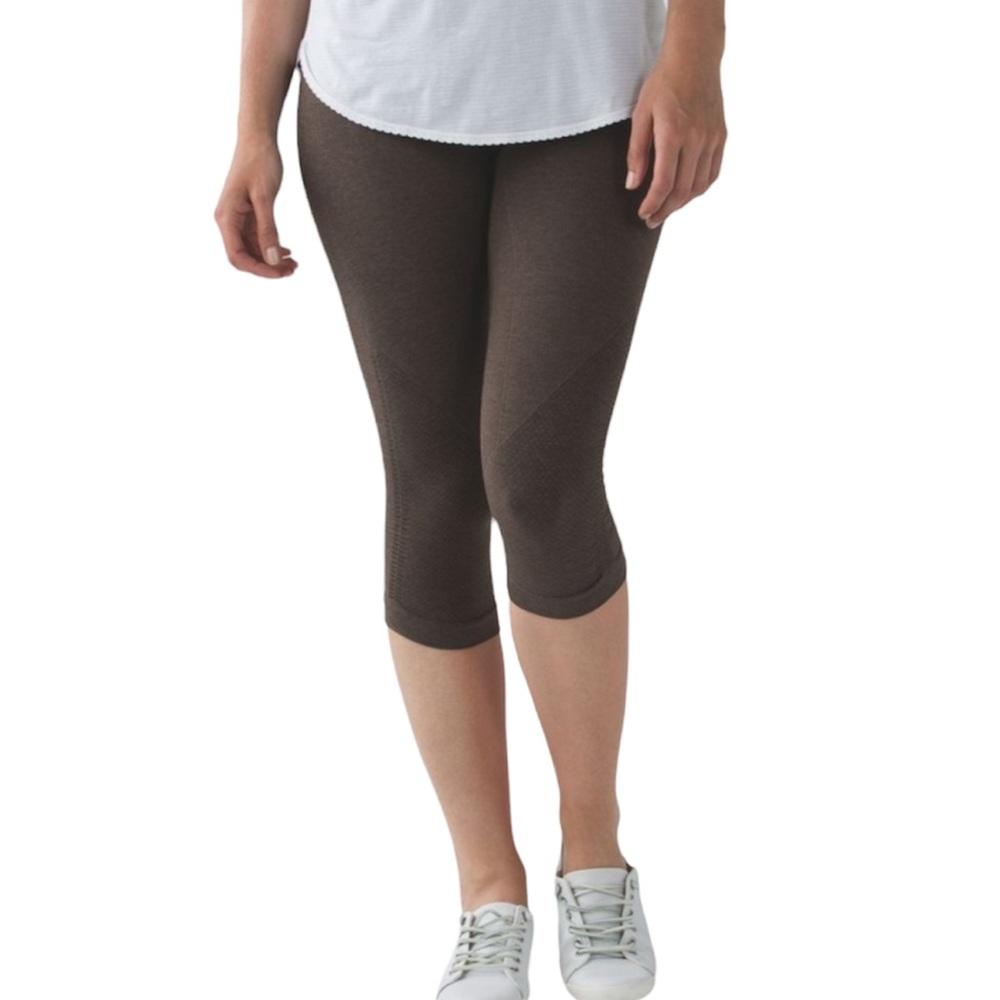 LULULEMON In the Flow II Heathered Bark Chocolate Cropped Legging Rip Tag Size 8